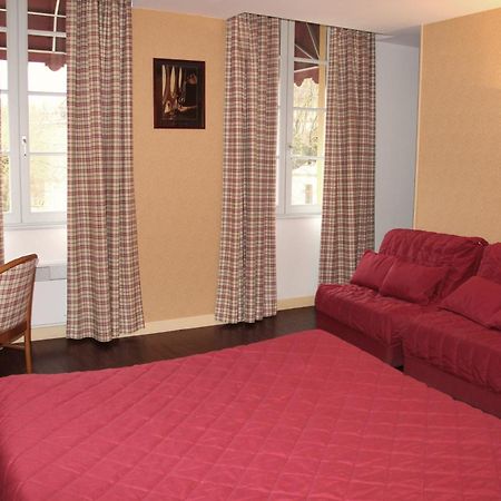 Logis Des Trois Maures Hotell Couches Exteriör bild