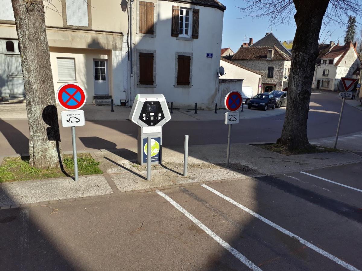 Logis Des Trois Maures Hotell Couches Exteriör bild