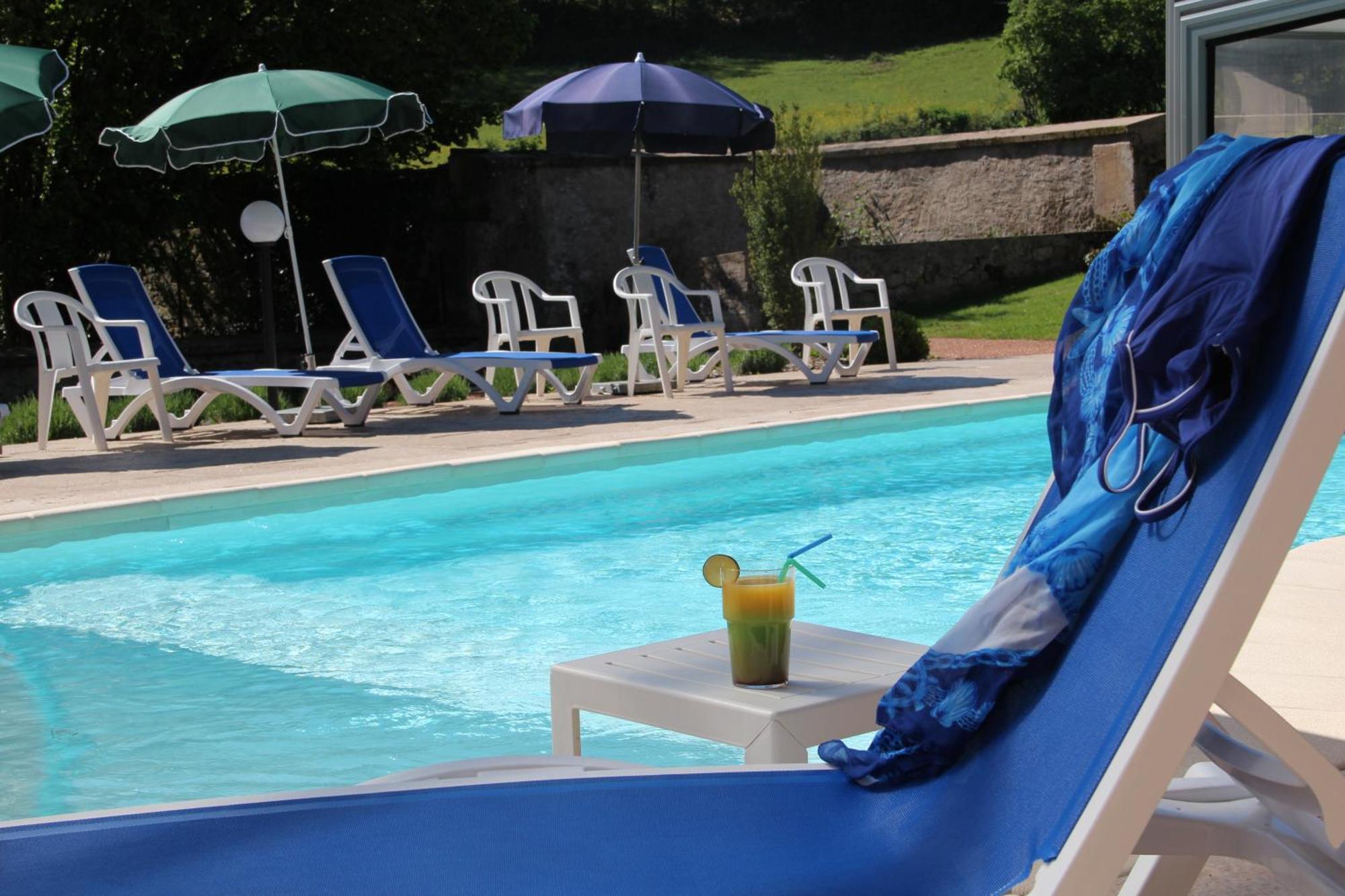 Logis Des Trois Maures Hotell Couches Exteriör bild