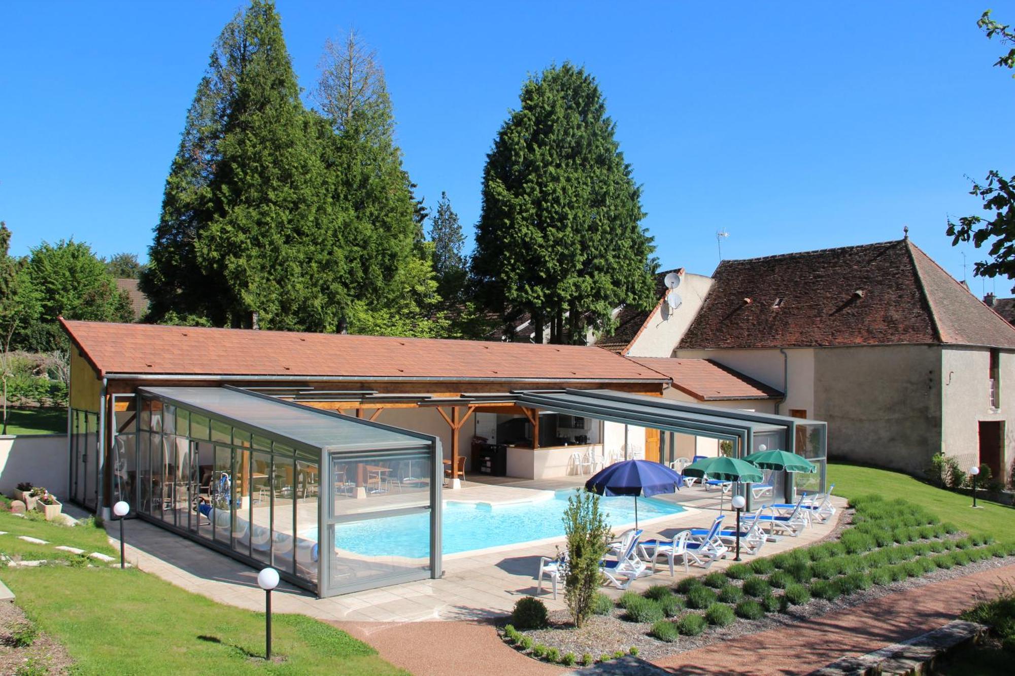 Logis Des Trois Maures Hotell Couches Exteriör bild