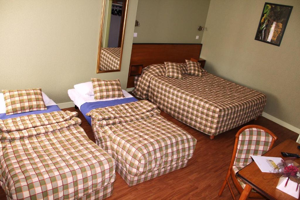 Logis Des Trois Maures Hotell Couches Rum bild